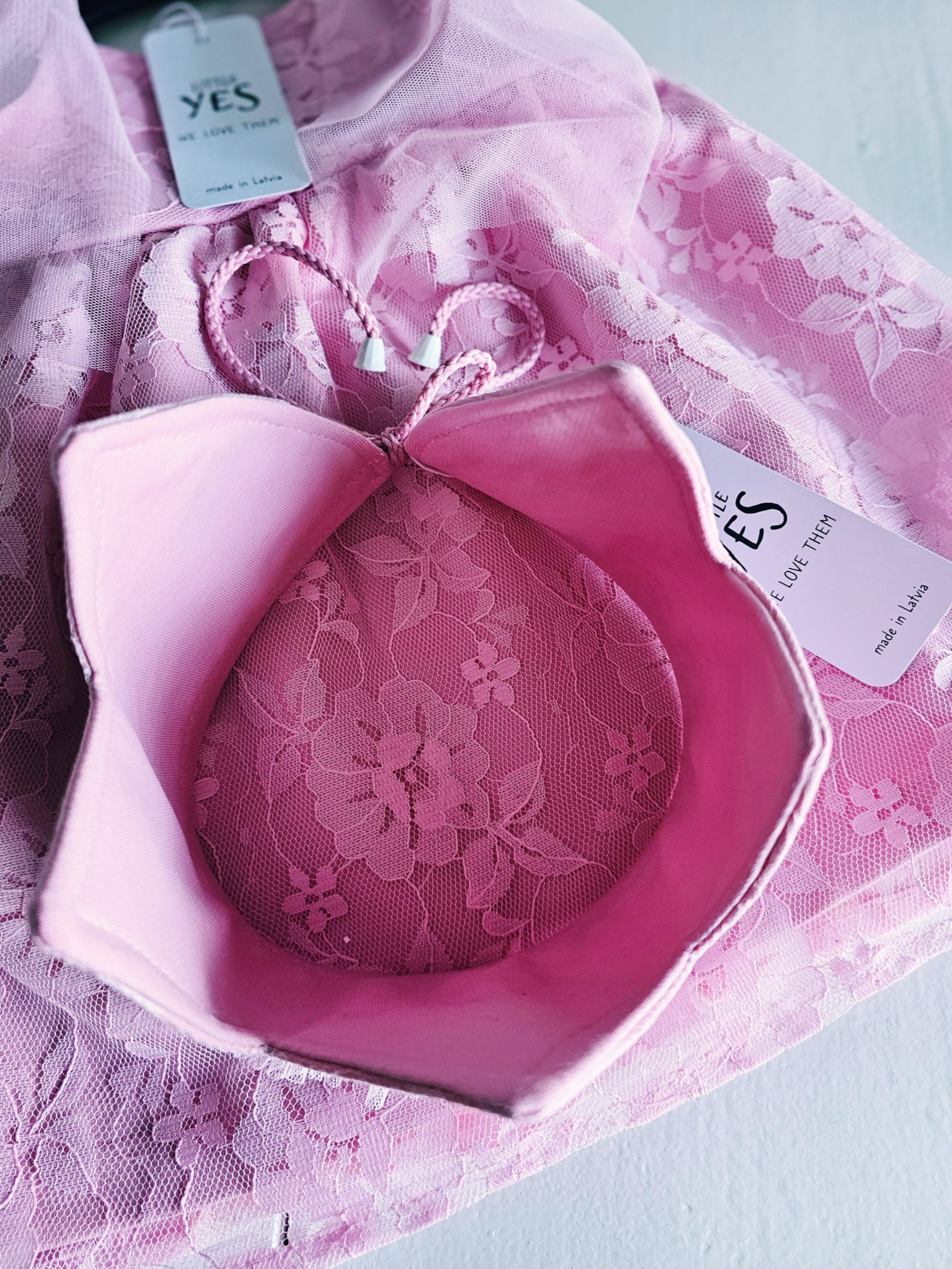 Kronis meitenei. Sasienams mežģīņu kronis. "Gaiši rozā" - Image 7